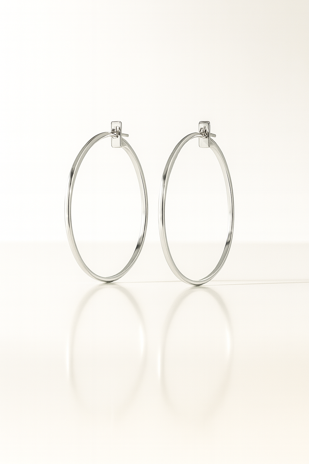 Brinco de Argola Oval Prata