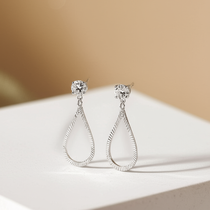 Brinco Gota com Cristal em Prata